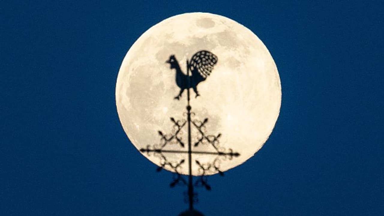 Supermoon 2023: When and where in India can we see full moon tonight ...