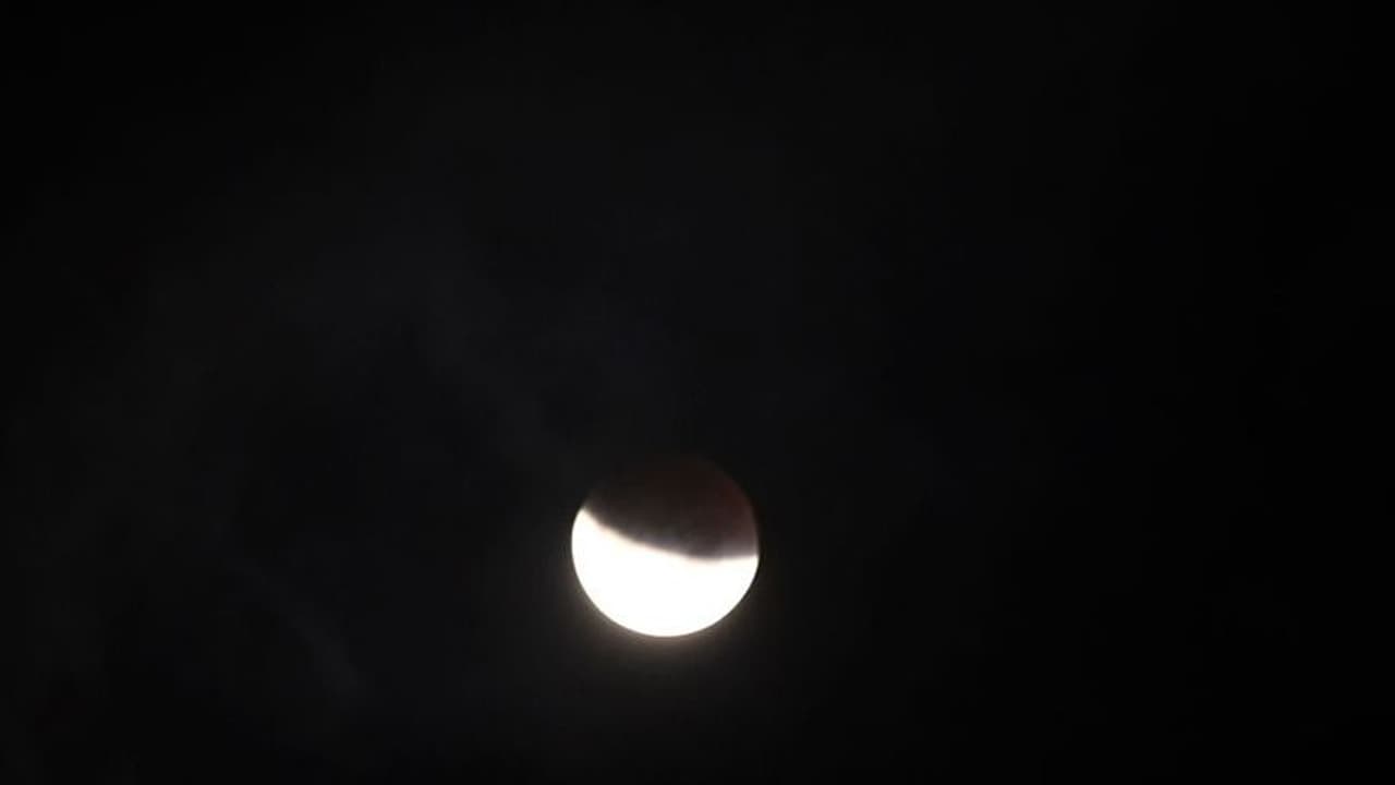 Here's how last Lunar Eclipse of 2020 will affect these 3 zodiac signs ...