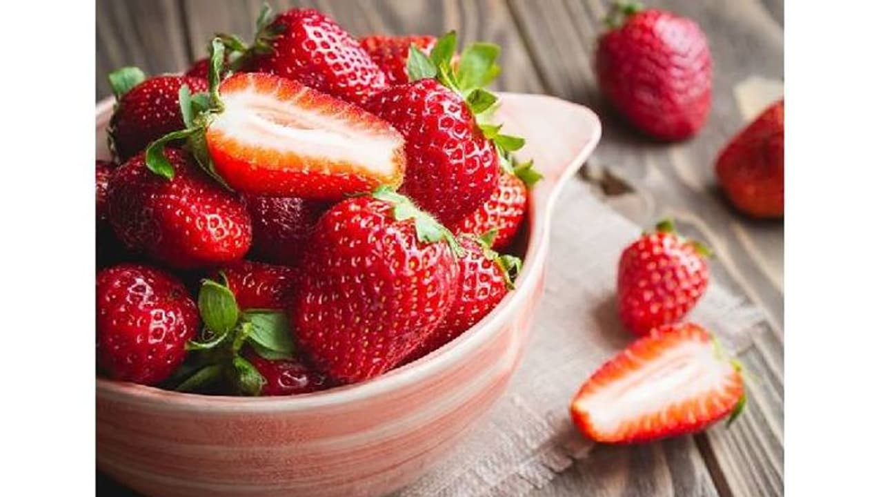 Kitchen hacks: Follow these tips to store strawberries for longer duration