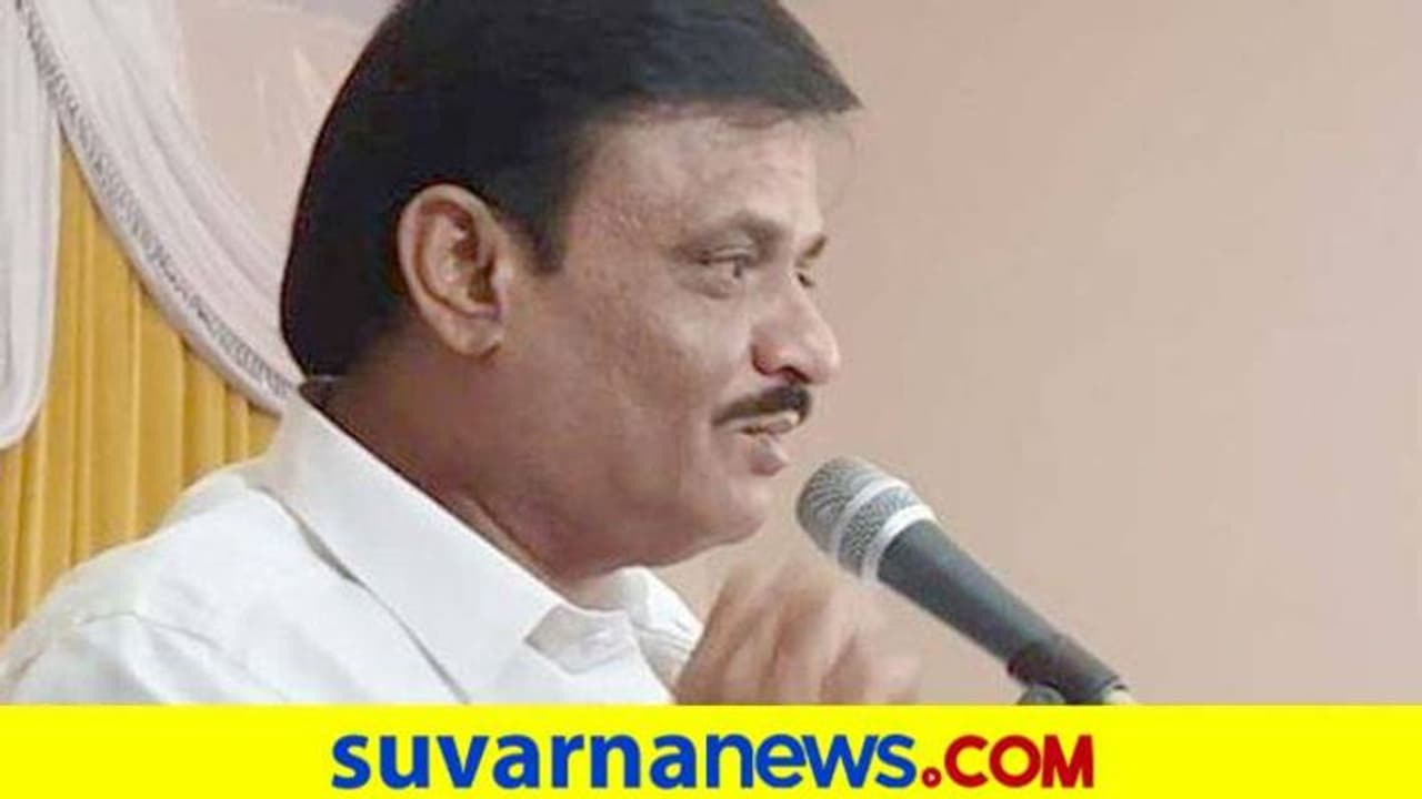 ರಾಜರಾಜೇಶ್ವರಿನಗರ ಶಾಸಕ ಮುನಿರತ್ನ ದೀಪಾವಳಿ ಪಟಾಕಿ ದಾಸ್ತಾನು ಮಾಡಿದ್ದ ಕಚೇರಿಗೆ ಪೊಲೀಸರಿಂದ ಬೀಗ | Police Seal Mla Muniratnas Firecrackers Godown Office ರಾಜರಾಜೇಶ್ವರಿನಗರ ಶಾಸಕ ಮುನಿರತ್ನ ದೀಪಾವಳಿ ಪಟಾಕಿ ದಾಸ್ತಾನು ಮಾಡಿದ್ದ ಕಚೇರಿಗೆ ಪೊಲೀಸರಿಂದ ಬೀಗ | Police Seal Mla Muniratnas Firecrackers Godown Office