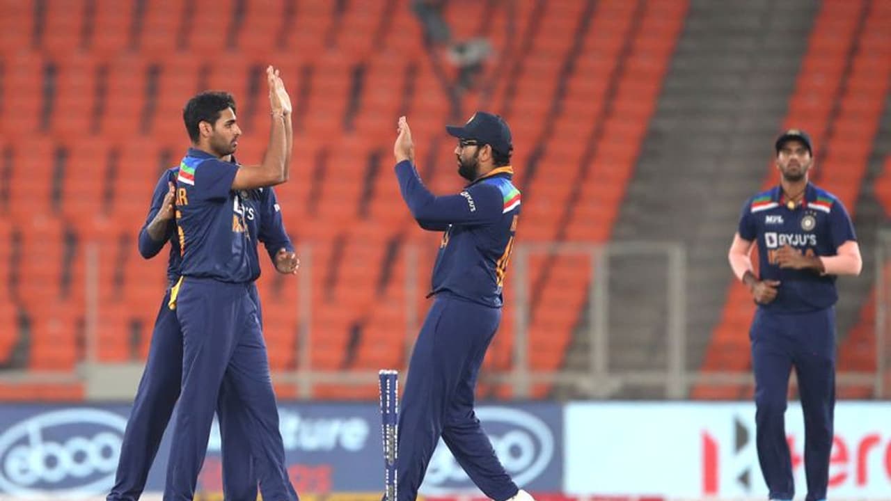 Ind Vs WI: ಅವಕಾಶ ಸಿಕ್ಕರೂ ತಪ್ಪಲಿಲ್ಲ ಗಂಡಾಂತರ; ಭುವಿ ಆಯ್ಕೆ ಬಿಸಿಸಿಐನ 'ಅವಕಾಶವಾದಿ' ಆಟನಾ? ಇದೆಂಥಾ ಮೈಂಡ್ ಗೇಮ್?