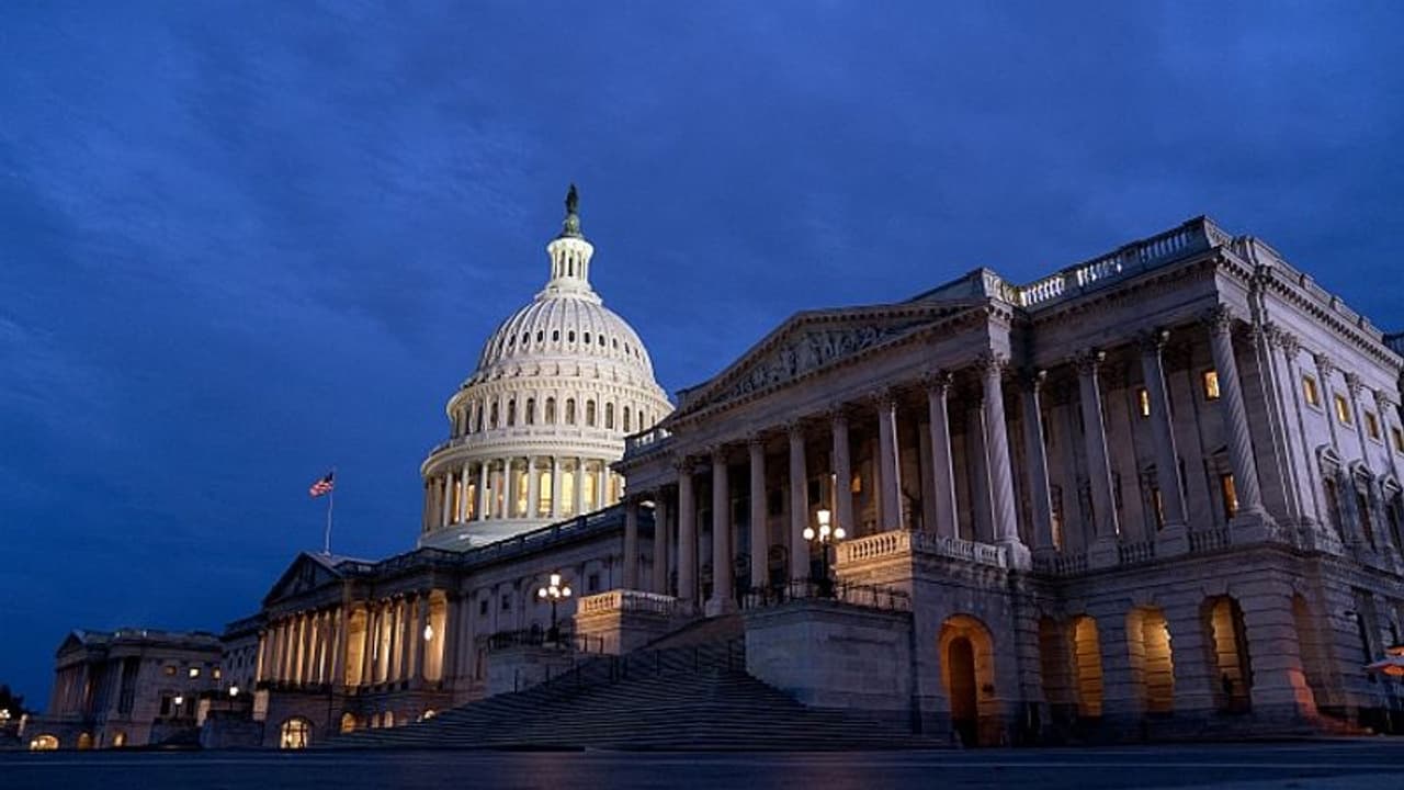US debt ceiling bill passes House with broad bipartisan support, now ...