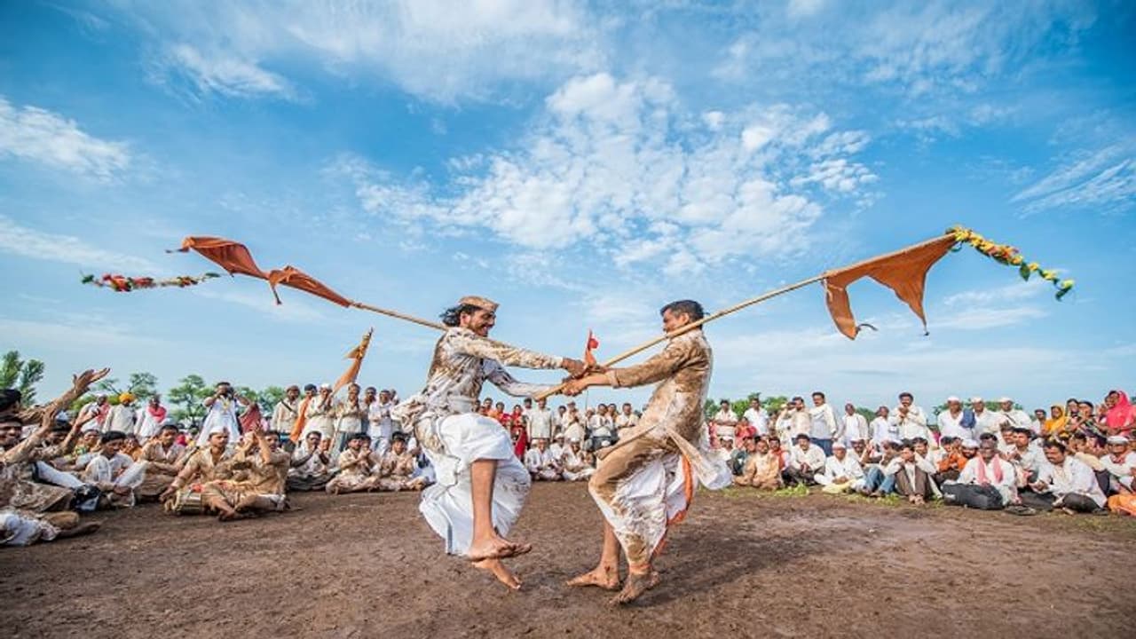 Vari Photo Pandharpur wari procession reaches Pune; PMC sets up free medical camps ...