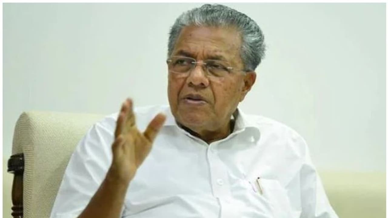 മാസപ്പടി-ഹവാല ആരോപണം; പിണറായി വിജയനെ ഒന്നാം പ്രതിയാക്കി വിജിലൻസ് കേസെടുക്കും, ഹൈക്കോടതി ഉത്തരവ് അനുസരിച്ച് എഫ്ഐആര് ഇടും