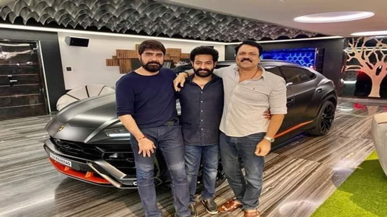 Srikanth Auto లంబోర్ఘిని కారుతో జూ.ఎన్టీఆర్.. ఇద్దరు ప్రత్యేకమైన వ్యక్తులు, టిడిపి ...