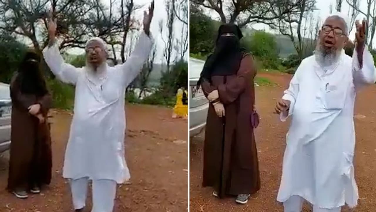 An elderly Muslim man singing Mahabharat title song is the best thing ...
