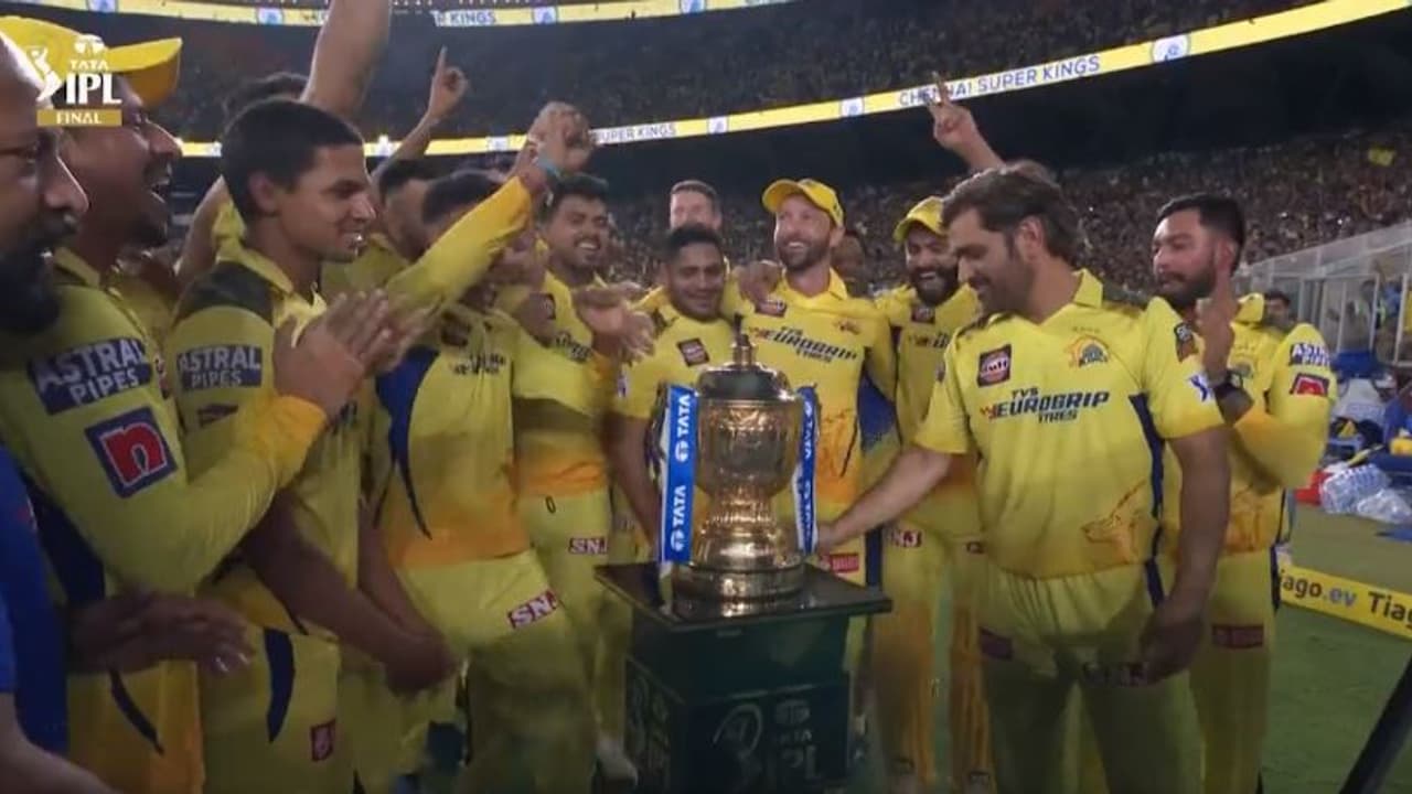 IPL 2023 Final CSK vs GT: चेन्नई सुपर किंग्स 5वीं बार बनी आईपीएल ...