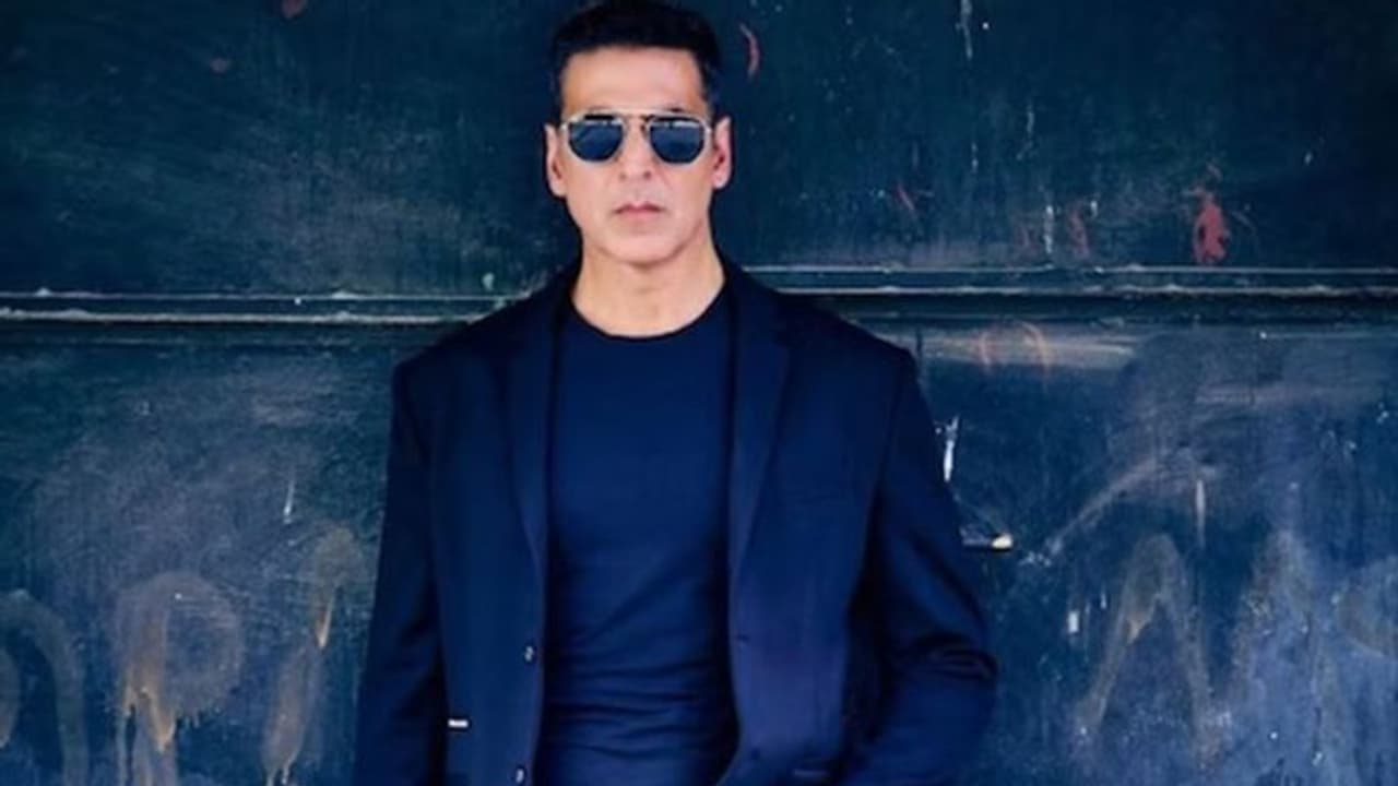 Akshay Kumar's savage reply to a fan asking why he is 'awake' is ...