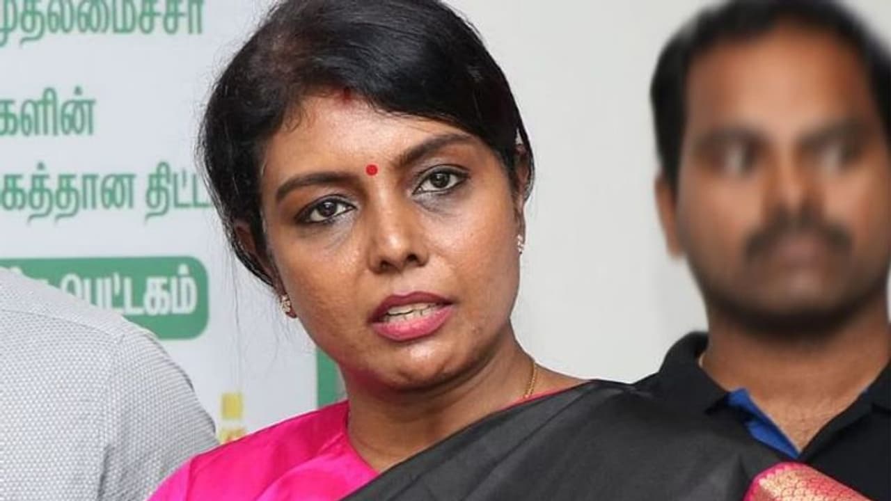 Beela Rajesh Name Changed : தனது பெயரை அதிரடியாக மாற்றிய பீலா ராஜேஷ் ...