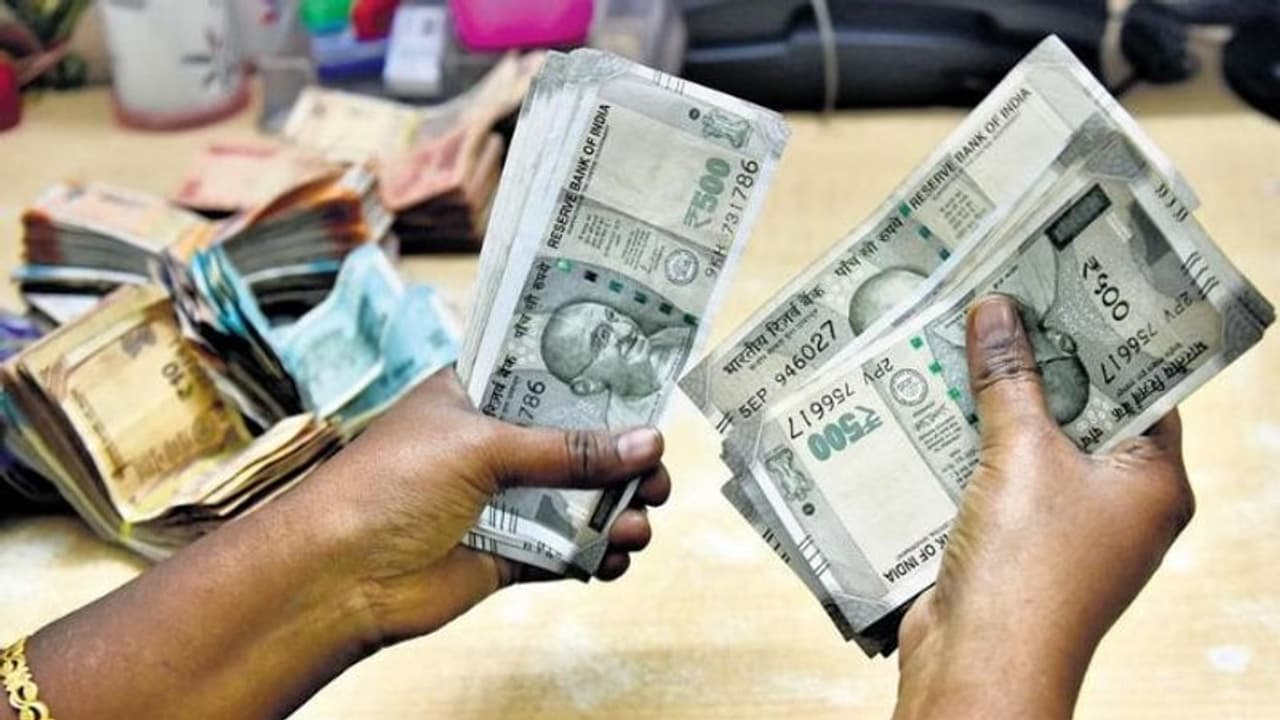 சேமிப்பு கணக்கில் ரூ.10 லட்சம் ரொக்க டெபாசிட்: விதிகள் என்ன?
