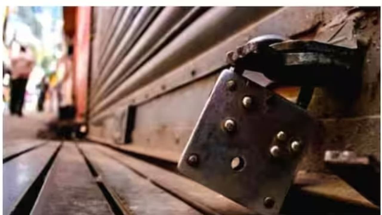 നാളത്തെ ഹർത്താൽ: സുപ്രധാന അറിയിപ്പുമായി കേരള വ്യാപാരി വ്യവസായി ഏകോപന സമിതി; 'കേസന്വേഷണം ശരിയായ ദിശയിൽ, ഹർത്താലുമായി സഹകരിക്കില്ല' - Asianet News Malayalam