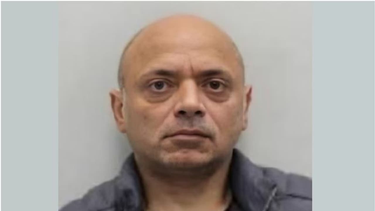 Man sentenced to life for stabbing sex worker 140 times: ഒരു മുടി ...