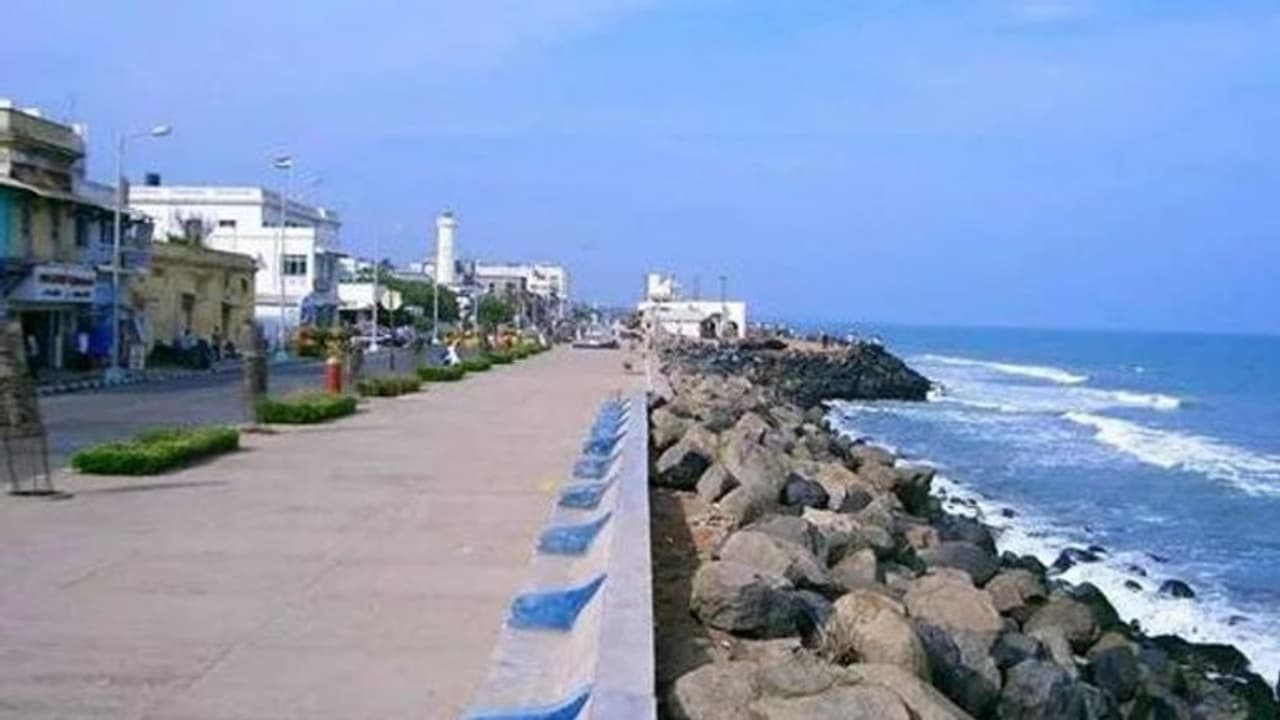 South India Trip: लाइफ में इक बार जरुर करें साउथ के इन 5 जगहों की सैर, वापस आने का नहीं करेगा मन 