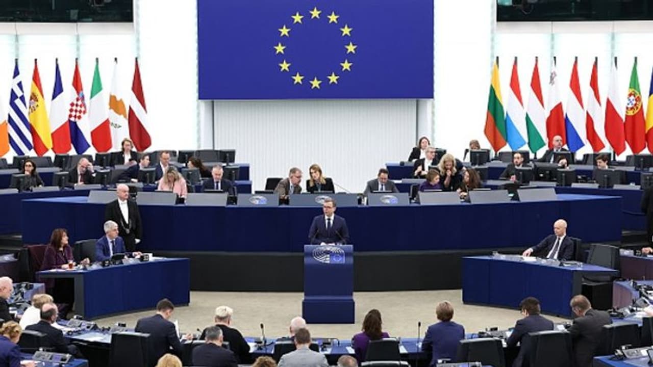 European Parliament adopts landmark media freedom law to protect ...
