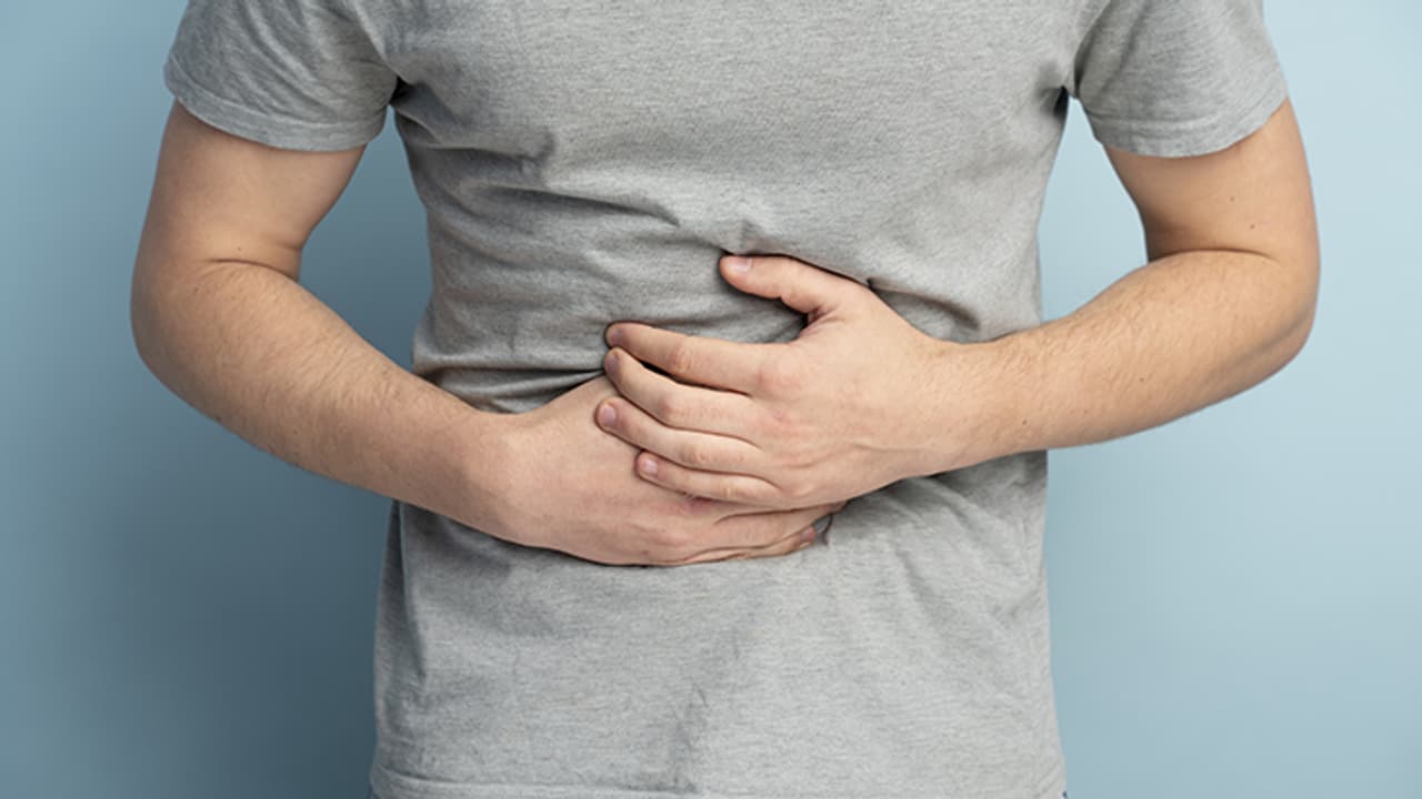 https://static.asianetnews.com/images/w-1280,h-720,format-jpg,imgid-01hyd5zm9z63vd6d2hn9qv56t7,imgname-stomach-pain-2-1716281921855.jpg