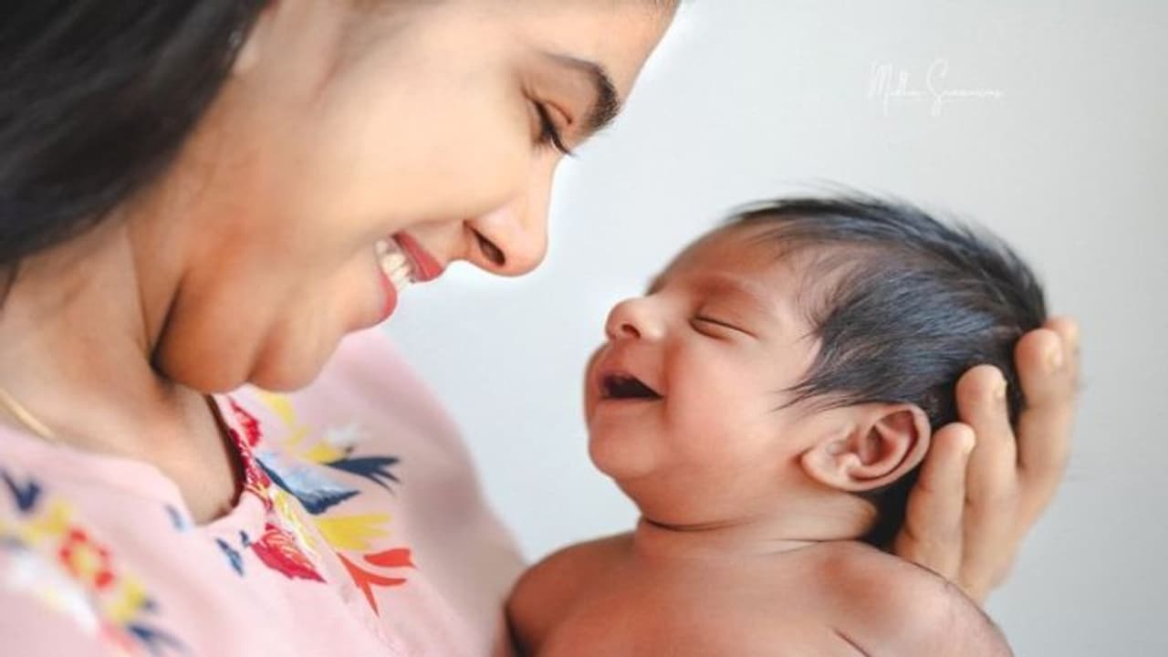 पैदा होते ही लाडली पर बरसेगी 'लक्ष्मी', जानें किस स्कीम में मिलेंगे 50 हजार
