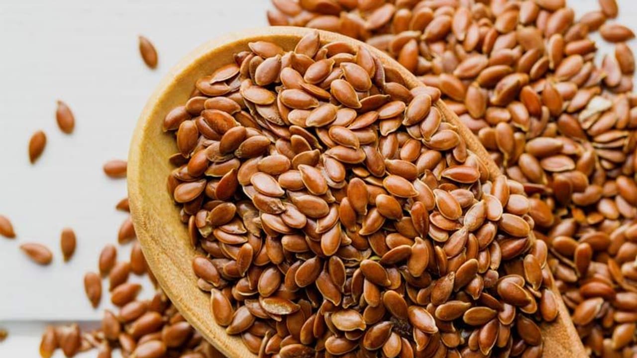 Fx Seeds Flax Seeds खाना फायदेमंद, लेकिन Side Effects भी जान लें | Flax Seeds ...