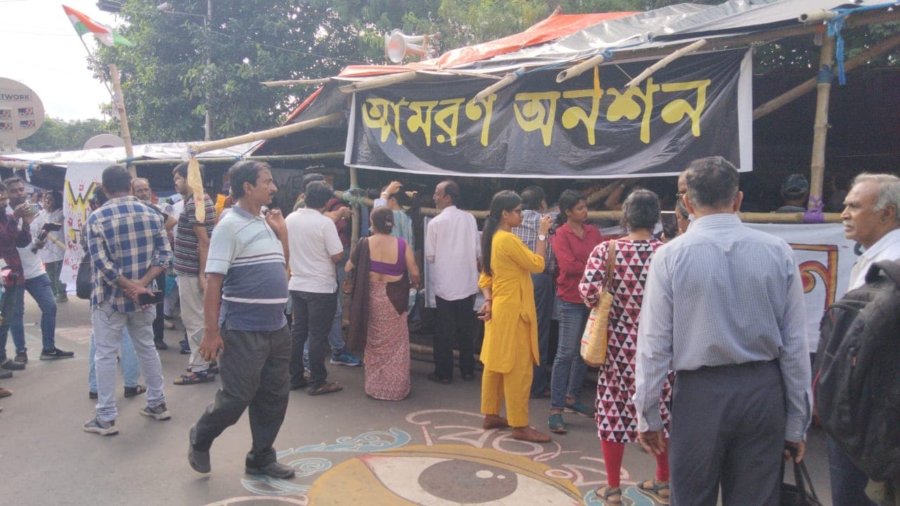 50 yoshdan oshgan ayol jinsiy aloqadan zavq oladimi? Bepul onlayn porno: noqonuniy kasting