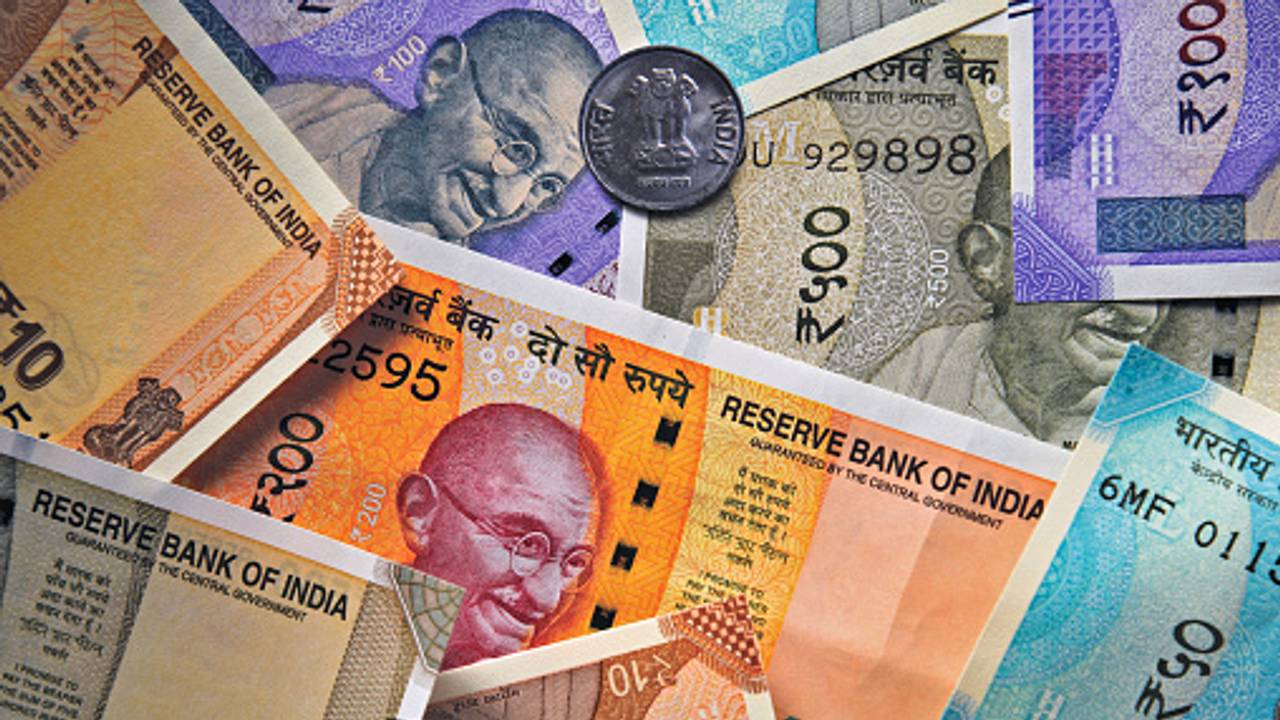 Bank Minimum Balance Charges: How Monthly Average Balance (MAB) is Calculated and Penalties for Not Maintaining It