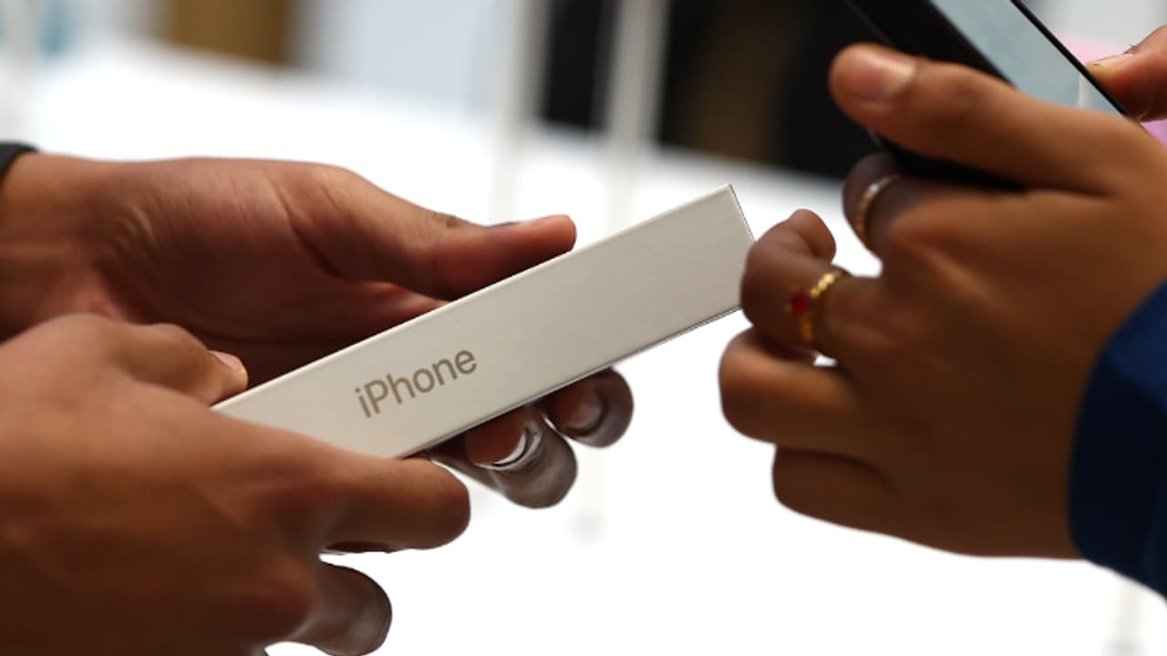 How to check if your new iPhone is real or fake?