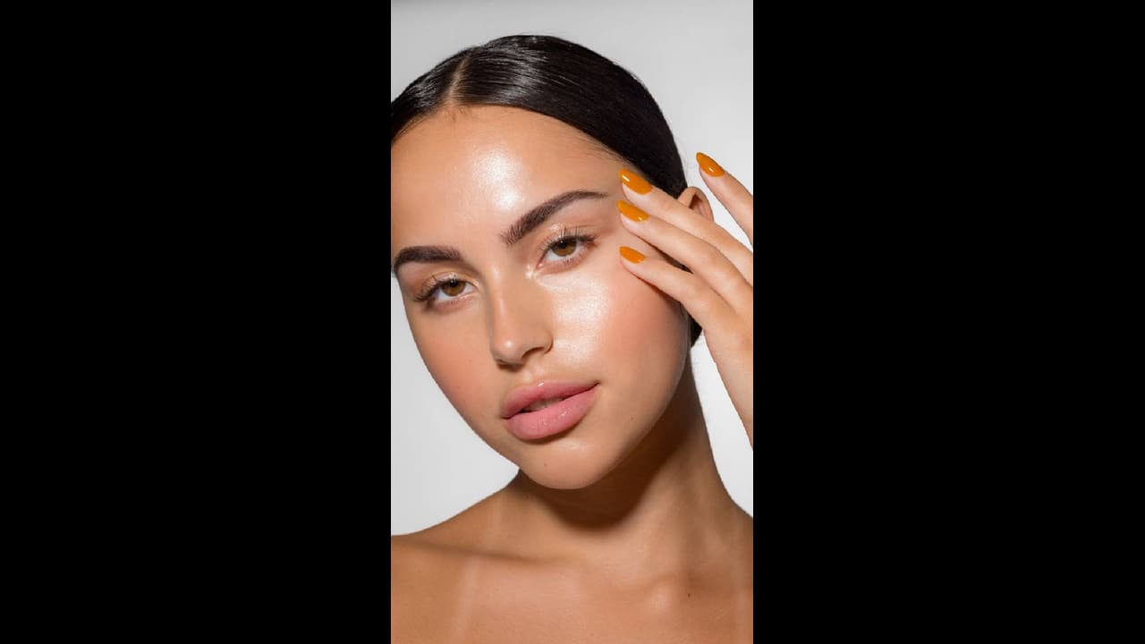 Home Facial : பார்லர் மாதிரி வீட்டிலேயே அசத்தலாக ஃபேஷியல் செய்வது எப்படி?