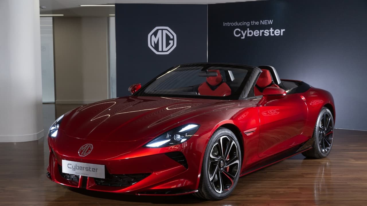 mg-cyberster-sets-record-for-fastest-0-100-kmph-acceleration-check