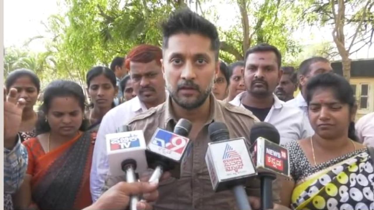 ಯುವಕರು ಸಮಸಮಾಜ ನಿರ್ಮಾಣಕ್ಕೆ ಪಣತೊಡಬೇಕು: ಚೇತನ್ ಅಹಿಂಸಾ ಕರೆ ಯುವಕರು ಸಮಸಮಾಜ ನಿರ್ಮಾಣಕ್ಕೆ ಪಣತೊಡಬೇಕು: ಚೇತನ್ ಅಹಿಂಸಾ ಕರೆ