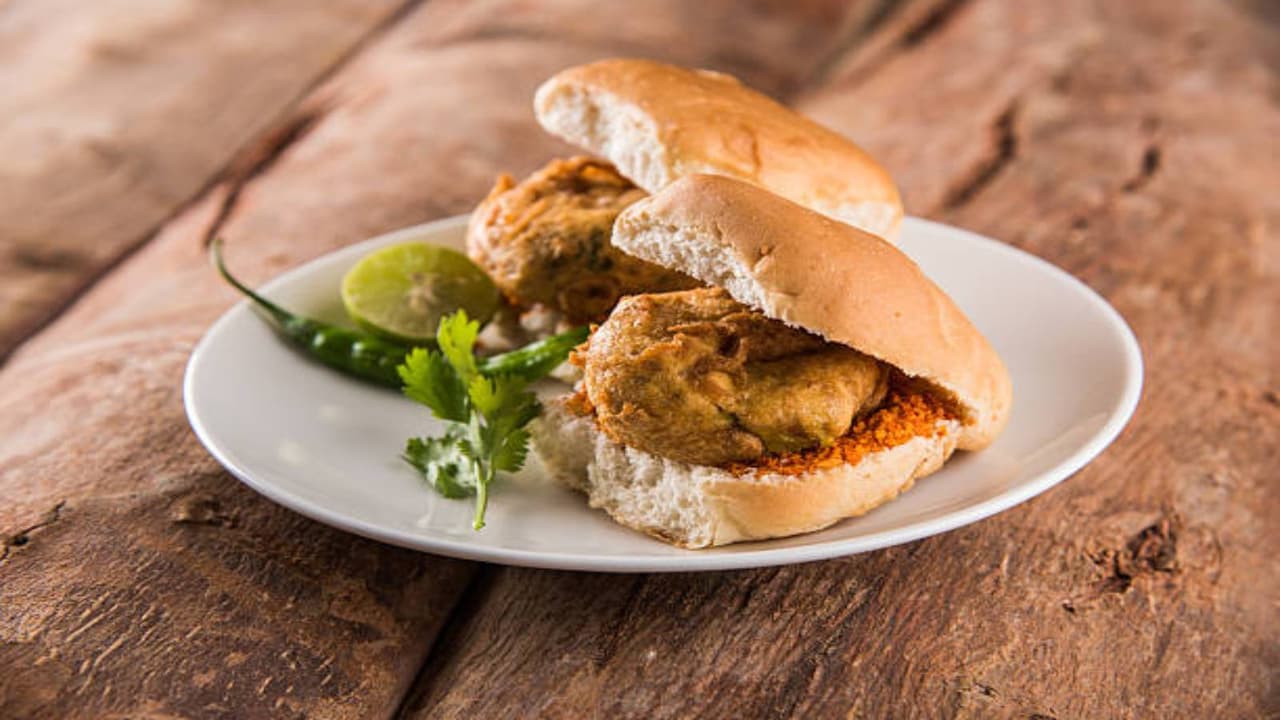 Mumbai’s Iconic Vada Pav How A Humble Potato Fritter Sandwich Became Maharashtra’s Street Food Pride