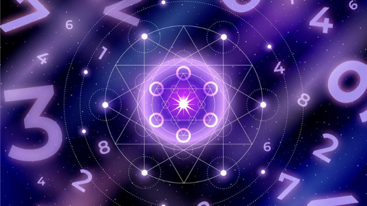 ಈ ದಿನಾಂಕದಂದು ಜನಿಸಿದವರು IAS-IPS ಆಗುತ್ತಾರಂತೆ, ಹುಟ್ಟಿನಿಂದಲೇ ನಾಯಕರು! ಈ ದಿನಾಂಕದಂದು ಜನಿಸಿದವರು IAS-IPS ಆಗುತ್ತಾರಂತೆ, ಹುಟ್ಟಿನಿಂದಲೇ ನಾಯಕರು!