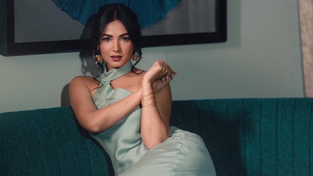 Sonal Chauhan CONFIRMS She Is Safe in Dubai Amid Middle East Crisis; Read On