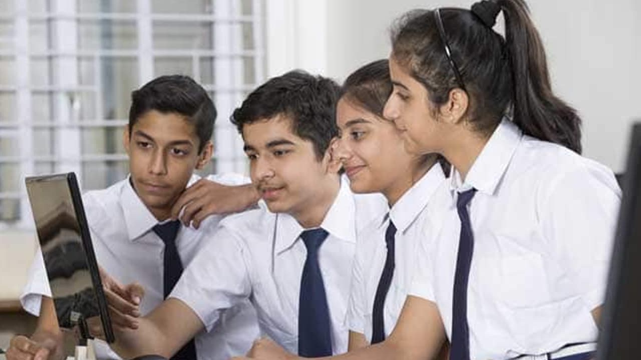 Tamil Nadu 10th Result 2025: தமிழ்நாட்டில் 10ம் வகுப்பு தேர்வு ...