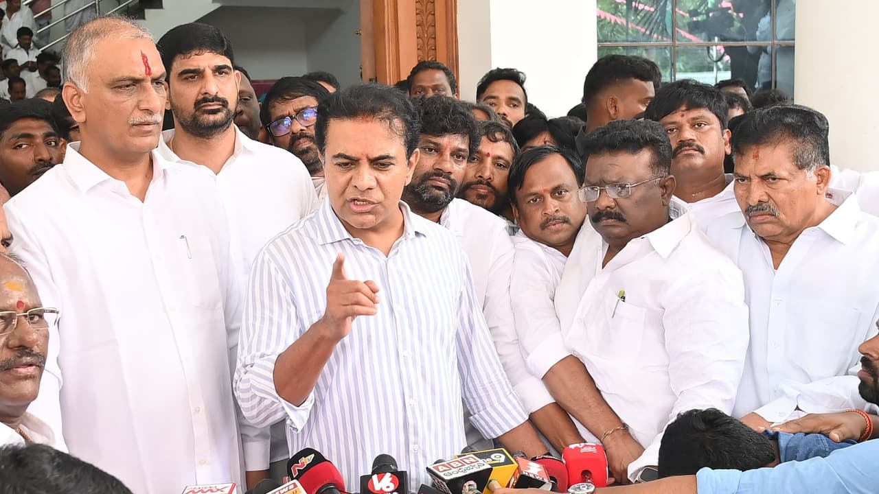 కేటీఆర్ ఆరోపణలు: సీఎం సోదరుడి కంపెనీకి రూ.200 కోట్ల భూమి బహుమతి