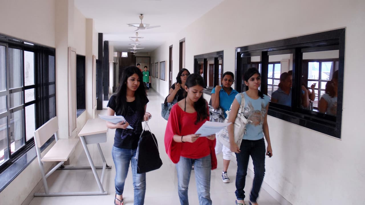 Kohima, Mumbai, Vizag Among Safest Cities for Women; Delhi and Kolkata Rank Last: NARI 2025 Report