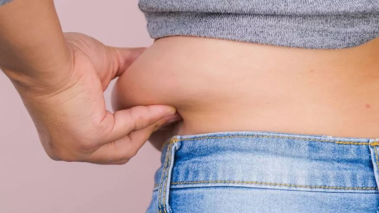 ಭಾರತ ಸಮೃದ್ಧ ದೇಶವಾಗುವುದಷ್ಟೇ ಅಲ್ಲ, ಸ್ವಸ್ಥವೂ ಆಗಬೇಕು ಎಂದು ಪ್ರಧಾನಿ ನರೇಂದ್ರ ಮೋದಿ ಕರೆ ನೀಡಿದ್ದಾರೆ. | Obesity A Major Concern For Indians Pm Modi Expresses Worry ಭಾರತ ಸಮೃದ್ಧ ದೇಶವಾಗುವುದಷ್ಟೇ ಅಲ್ಲ, ಸ್ವಸ್ಥವೂ ಆಗಬೇಕು ಎಂದು ಪ್ರಧಾನಿ ನರೇಂದ್ರ ಮೋದಿ ಕರೆ ನೀಡಿದ್ದಾರೆ. | Obesity A Major Concern For Indians Pm Modi Expresses Worry