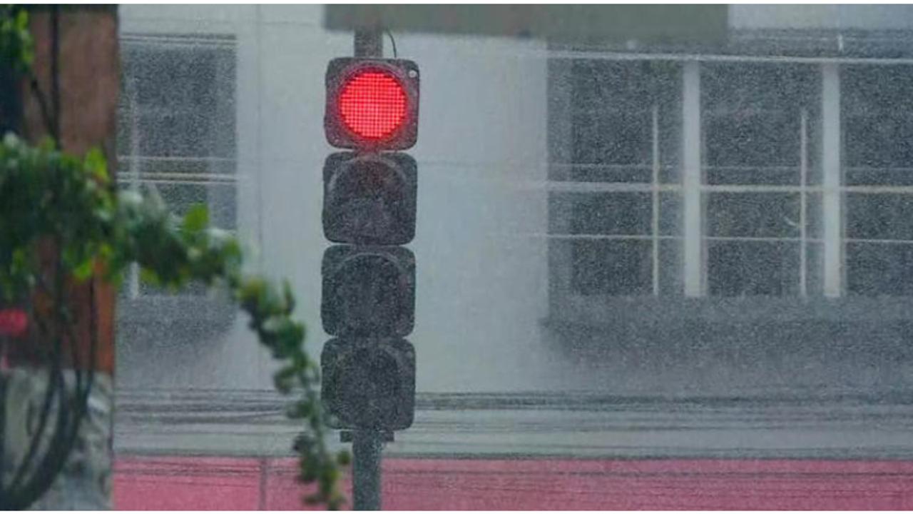 w-1280,h-720,format-jpg,imgid-01jz7w4vcb71gkmwmw3wqe86fp,imgname-kerala-rain-1751537315211.jpg