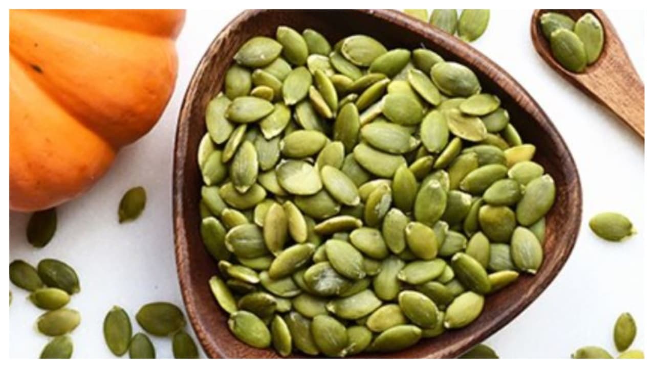 From Heart Health to Better Sleep: 5 Benefits of Eating Pumpkin Seeds Every Morning