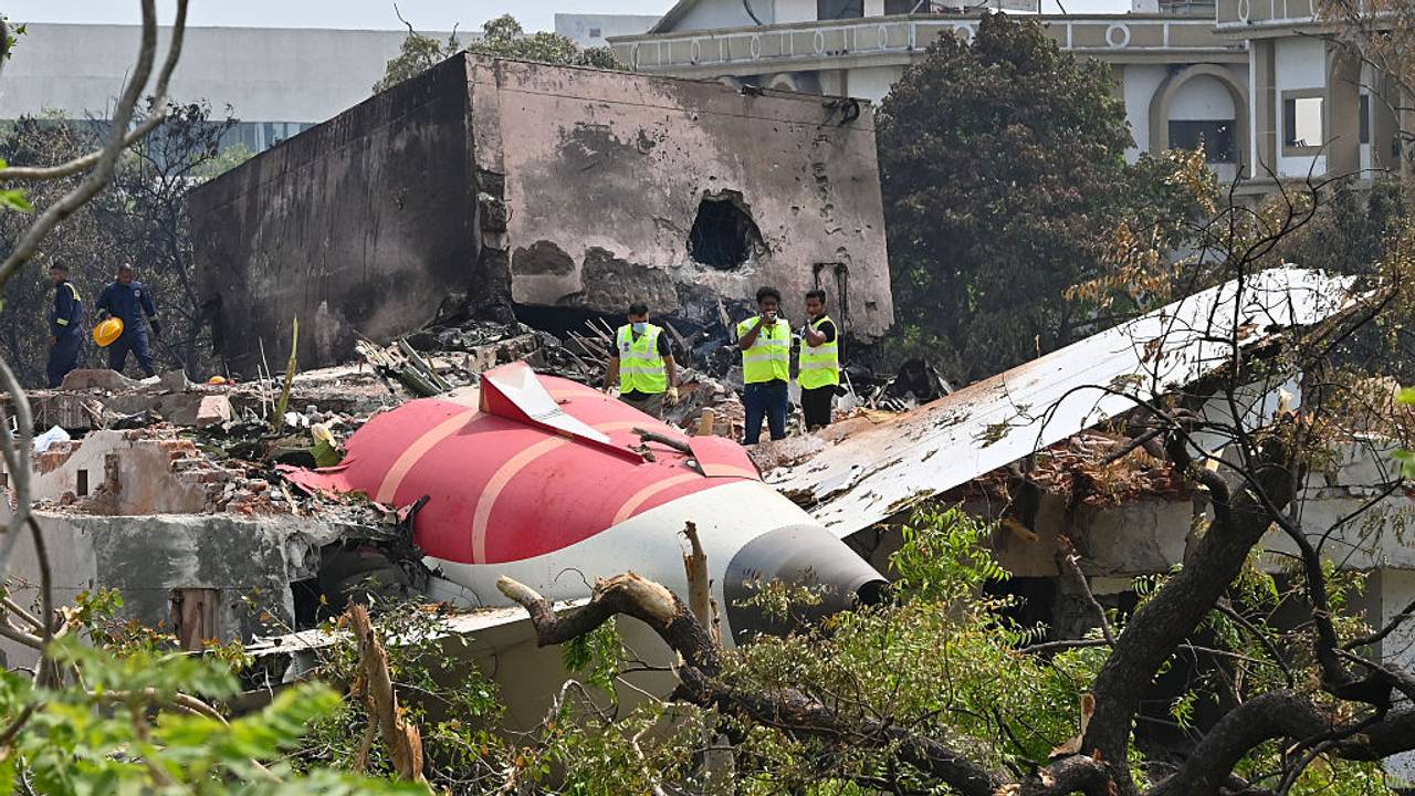 Toxic Chemicals Found in Bodies as UK Warns of ‘Dangerously High’ Formalin Levels in Air India Crash Victims: Reports