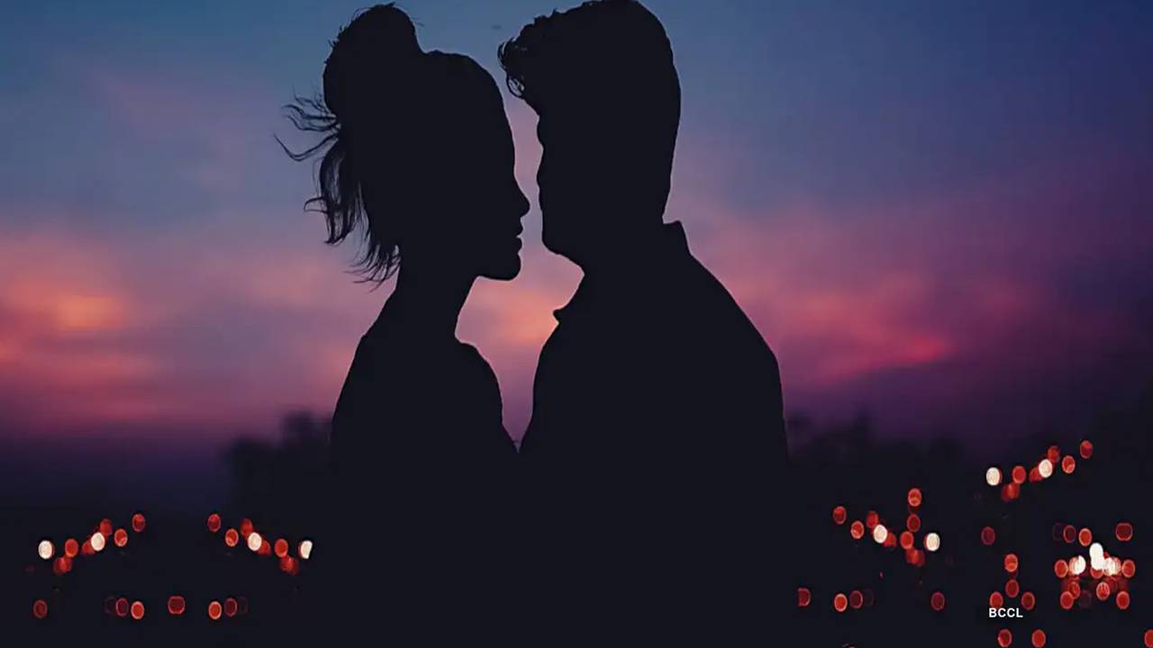 ಈ ಕೆಲಸ ಮಾಡೋರಿಗೆ ಹೆಚ್ಚಾಗಿ ಅಕ್ರಮ ಸಂಬಂಧ ಇರುತ್ತಂತೆ; ಮತ್ತೊಮ್ಮೆ ಸಮೀಕ್ಷೆಯಲ್ಲಿ ಬಹಿರಂಗ ಈ ಕೆಲಸ ಮಾಡೋರಿಗೆ ಹೆಚ್ಚಾಗಿ ಅಕ್ರಮ ಸಂಬಂಧ ಇರುತ್ತಂತೆ; ಮತ್ತೊಮ್ಮೆ ಸಮೀಕ್ಷೆಯಲ್ಲಿ ಬಹಿರಂಗ