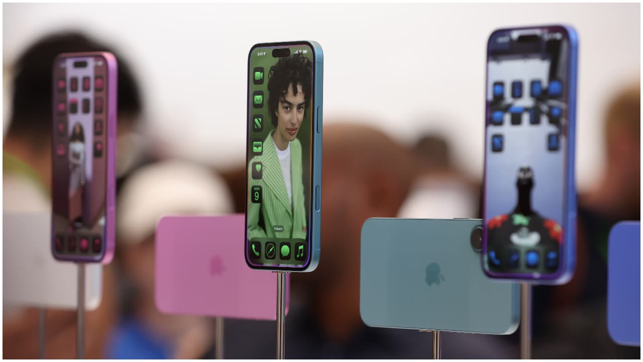 ಚೀನಾ ಹಿಂದಿಕ್ಕಿ ಅತೀ ದೊಡ್ಡ ಸ್ಮಾರ್ಟ್ಫೋನ್ ಪೂರೈಕೆದಾರನಾದ ಭಾರತ ಚೀನಾ ಹಿಂದಿಕ್ಕಿ ಅತೀ ದೊಡ್ಡ ಸ್ಮಾರ್ಟ್ಫೋನ್ ಪೂರೈಕೆದಾರನಾದ ಭಾರತ