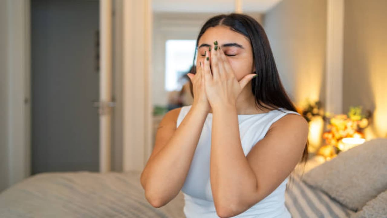 ಸೀನುವುದು ಒಂದೇ ಶಬ್ದವಾದರೂ ದೇಶದಿಂದ ದೇಶಕ್ಕೆ ವಿಭಿನ್ನವಾಗಿದೆ; ಹಲವು ದೇಶಗಳ ಸೀನುಗಳು ಇಲ್ಲಿವೆ ನೋಡಿ! ಸೀನುವುದು ಒಂದೇ ಶಬ್ದವಾದರೂ ದೇಶದಿಂದ ದೇಶಕ್ಕೆ ವಿಭಿನ್ನವಾಗಿದೆ; ಹಲವು ದೇಶಗಳ ಸೀನುಗಳು ಇಲ್ಲಿವೆ ನೋಡಿ!