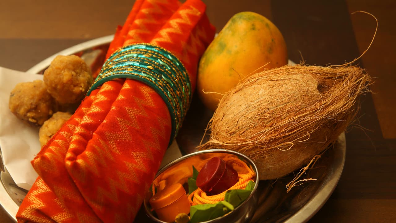 Varalakshmi Vrata 2025: ಪೂಜಾ ವಿಧಾನ, ಶುಭ ಮುಹೂರ್ತ, ಮಹತ್ವ | Varalakshmi Vrat Puja Details | Varalakshmi Vrat How To Do Puja Muhurat Mantra Puja Vidhi Suh Varalakshmi Vrata 2025: ಪೂಜಾ ವಿಧಾನ, ಶುಭ ಮುಹೂರ್ತ, ಮಹತ್ವ | Varalakshmi Vrat Puja Details | Varalakshmi Vrat How To Do Puja Muhurat Mantra Puja Vidhi Suh