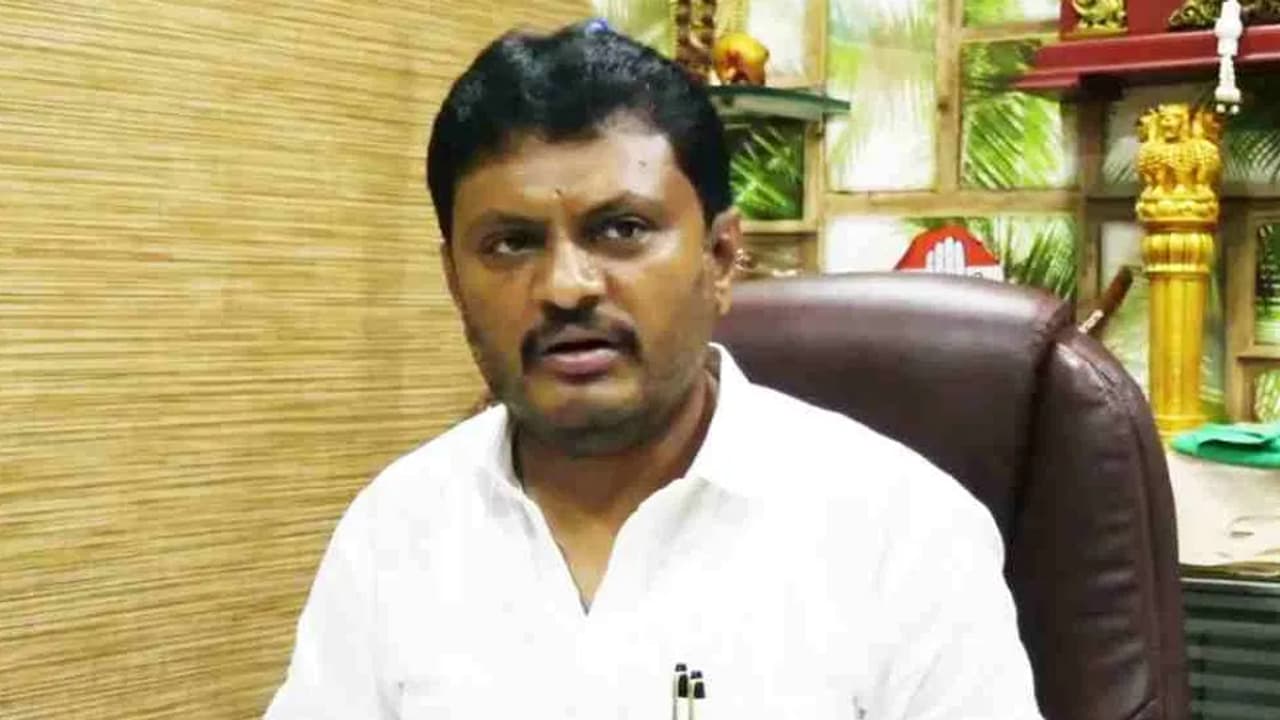 ಧರ್ಮಸ್ಥಳ ಪ್ರಕರಣದ ಹಿಂದೆ ಏನೋ ಪಿತೂರಿ ಇದೆ: ಕಾಂಗ್ರೆಸ್ ಶಾಸಕ ಶಿವಗಂಗಾ ಬಸವರಾಜ | Dharmasthala Burial Allegation Shivaganga Basavaraj Demand Gvd ಧರ್ಮಸ್ಥಳ ಪ್ರಕರಣದ ಹಿಂದೆ ಏನೋ ಪಿತೂರಿ ಇದೆ: ಕಾಂಗ್ರೆಸ್ ಶಾಸಕ ಶಿವಗಂಗಾ ಬಸವರಾಜ | Dharmasthala Burial Allegation Shivaganga Basavaraj Demand Gvd