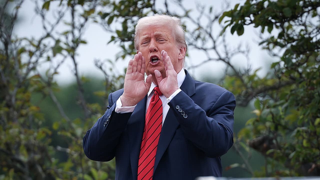 ರಾಜಧಾನಿ ವಾಷಿಂಗ್ಟನ್ನಲ್ಲಿ ರಾಷ್ಟ್ರೀಯ ಗಾರ್ಡ್ ನಿಯೋಜನೆಗೆ ಅಮೆರಿಕ ಅಧ್ಯಕ್ಷ ಟ್ರಂಪ್ ಆದೇಶ | Donald Rump Orders Troop Deployment In Washington ರಾಜಧಾನಿ ವಾಷಿಂಗ್ಟನ್ನಲ್ಲಿ ರಾಷ್ಟ್ರೀಯ ಗಾರ್ಡ್ ನಿಯೋಜನೆಗೆ ಅಮೆರಿಕ ಅಧ್ಯಕ್ಷ ಟ್ರಂಪ್ ಆದೇಶ | Donald Rump Orders Troop Deployment In Washington