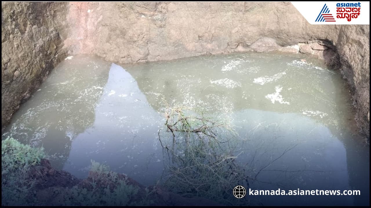 Tragic Incident in Vijayapura | ತಾಯಿಯೊಂದಿಗೆ ಕುರಿ ಮೇಯಿಸಲು ಹೋಗಿದ್ದ ಬಾಲಕಿ; ಬಾವಿಗೆ ಬಿದ್ದು ದುರಂತ ಸಾವು! | Tragic Incident In Vijayapura 8 Year Old Girl Falls Into Well And Dies Tragic Incident in Vijayapura | ತಾಯಿಯೊಂದಿಗೆ ಕುರಿ ಮೇಯಿಸಲು ಹೋಗಿದ್ದ ಬಾಲಕಿ; ಬಾವಿಗೆ ಬಿದ್ದು ದುರಂತ ಸಾವು! | Tragic Incident In Vijayapura 8 Year Old Girl Falls Into Well And Dies