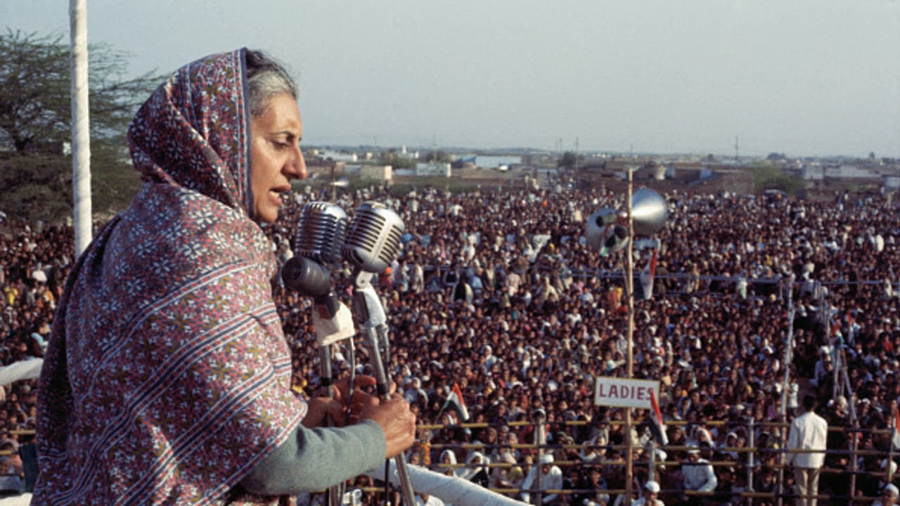 ಕನ್ನಡ ಮತ್ತು ಸಂಸ್ಕೃತಿ ಇಲಾಖೆ ಕನ್ನಡಭವನದ ನಯನ ಸಭಾಂಗಣದಲ್ಲಿ ಆಯೋಜಿಸಿದ್ದ ಮನೆಯಂಗಳದಲ್ಲಿ ಮಾತುಕತೆ | They Had Not Allowed Indira Gandhi To Enter The Temple Says Professor Kalegowda ಕನ್ನಡ ಮತ್ತು ಸಂಸ್ಕೃತಿ ಇಲಾಖೆ ಕನ್ನಡಭವನದ ನಯನ ಸಭಾಂಗಣದಲ್ಲಿ ಆಯೋಜಿಸಿದ್ದ ಮನೆಯಂಗಳದಲ್ಲಿ ಮಾತುಕತೆ | They Had Not Allowed Indira Gandhi To Enter The Temple Says Professor Kalegowda