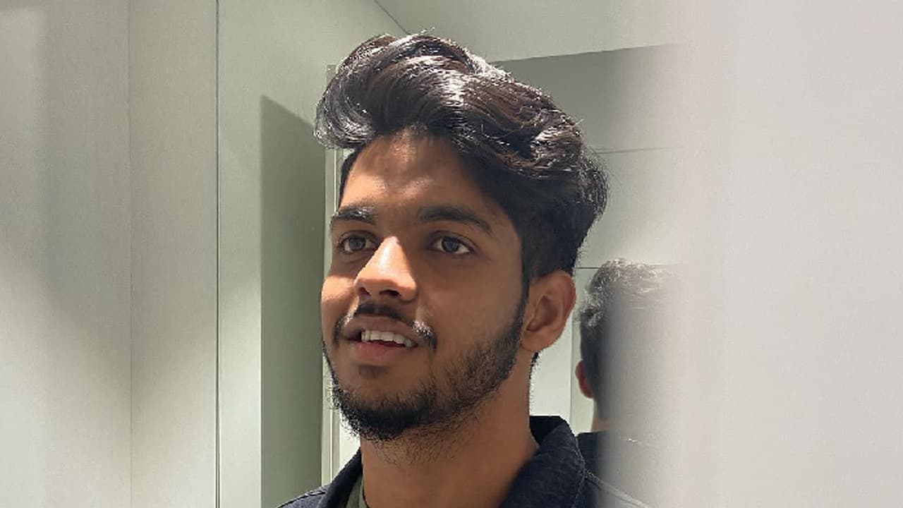 ಬಂಧನ ಭೀತಿ ನಡುವೆ ನಿರೀಕ್ಷಣಾ ಜಾಮೀನಿಗೆ ಅರ್ಜಿ ಸಲ್ಲಿಸಿದ ಯೂಟ್ಯೂಬರ್ ಸಮೀರ್ | Youtuber Sameer Md Dhootha File Anticipatory Bail Petition After Arrest Fear ಬಂಧನ ಭೀತಿ ನಡುವೆ ನಿರೀಕ್ಷಣಾ ಜಾಮೀನಿಗೆ ಅರ್ಜಿ ಸಲ್ಲಿಸಿದ ಯೂಟ್ಯೂಬರ್ ಸಮೀರ್ | Youtuber Sameer Md Dhootha File Anticipatory Bail Petition After Arrest Fear