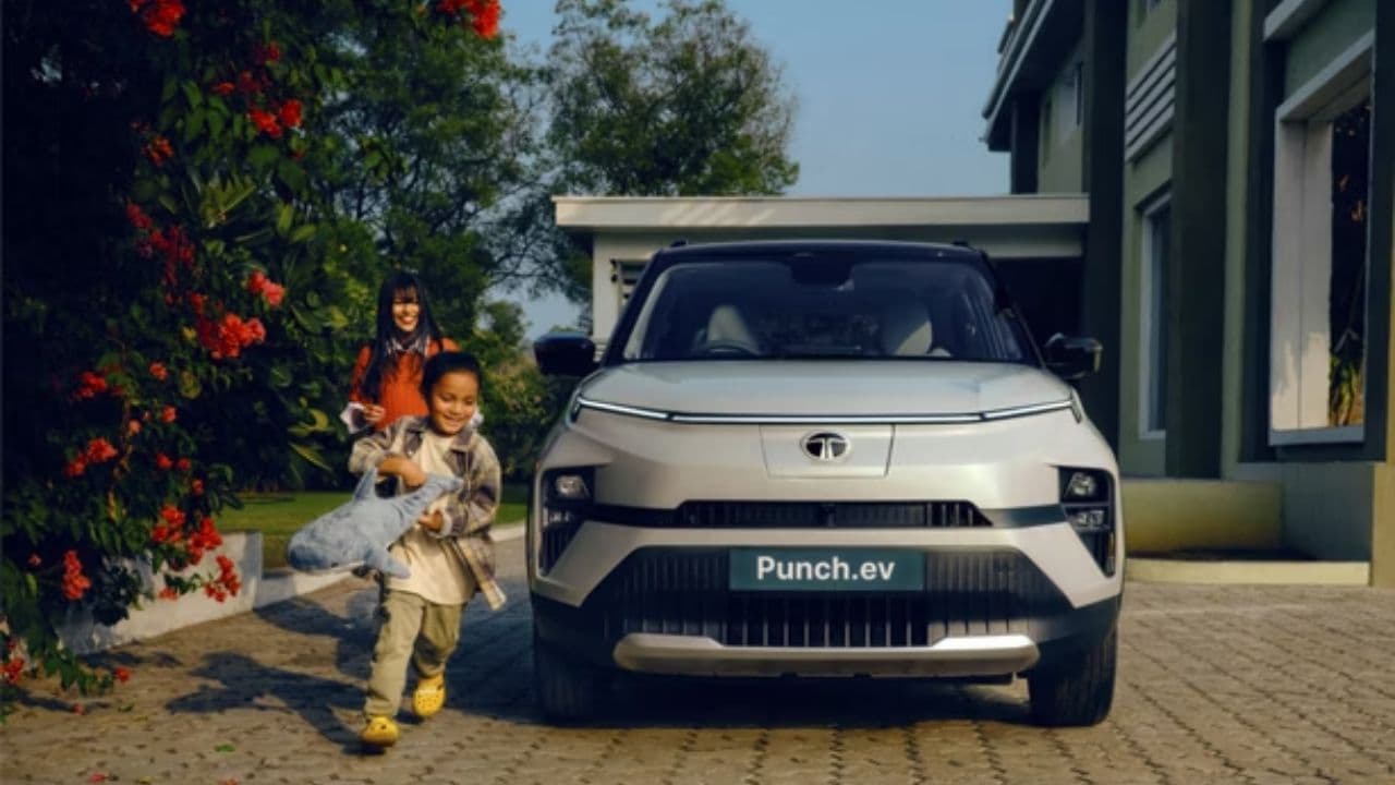 டாடா பஞ்ச் EV விலை வெறும் ரூ.6 லட்சம் தானா.. இந்த ஒரு 'பாஸ்' இருந்தால் போதும்.. மெகா ஆஃபர்!
