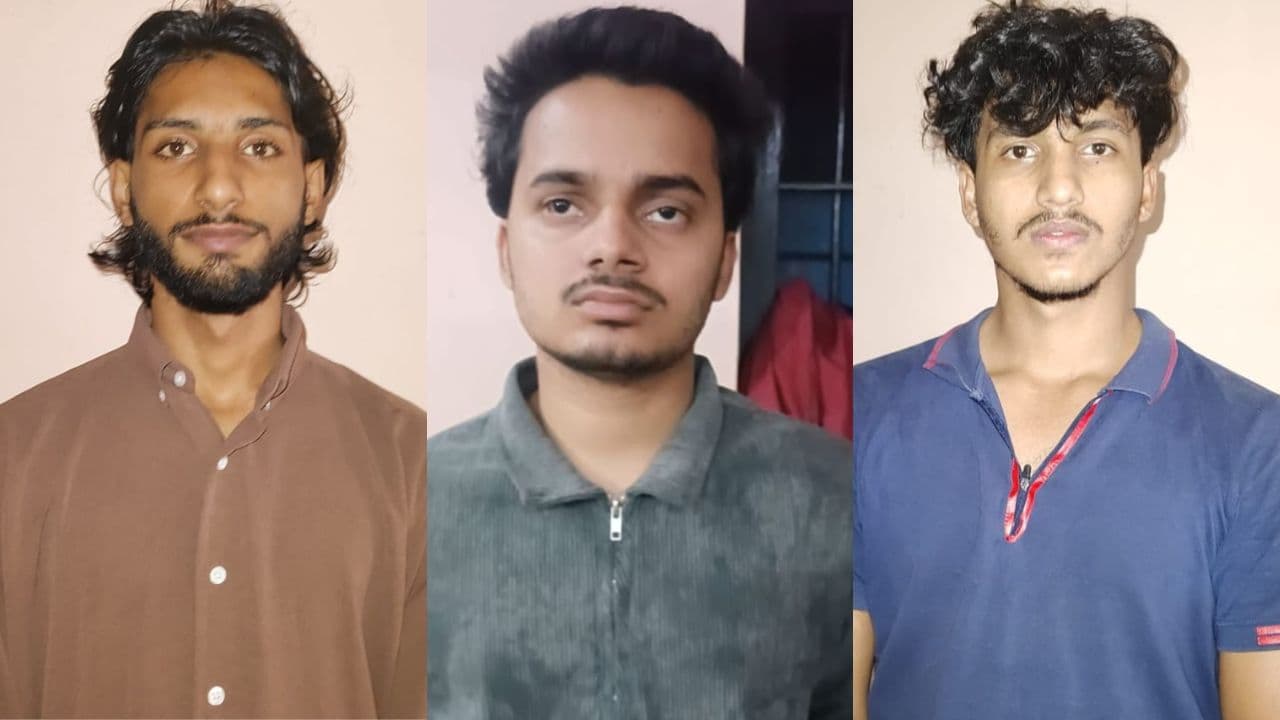 ನಿನ್ನ ಮಗಳ ಖಾಸಗಿ ಫೋಟೋ/ವಿಡಿಯೋ ಇದೆ: 20 ಲಕ್ಷಕ್ಕೆ ಡಿಮ್ಯಾಂಡ್ ಮಾಡಿದ್ದ ಯುವಕರು ಅರೆಸ್ಟ್ ನಿನ್ನ ಮಗಳ ಖಾಸಗಿ ಫೋಟೋ/ವಿಡಿಯೋ ಇದೆ: 20 ಲಕ್ಷಕ್ಕೆ ಡಿಮ್ಯಾಂಡ್ ಮಾಡಿದ್ದ ಯುವಕರು ಅರೆಸ್ಟ್