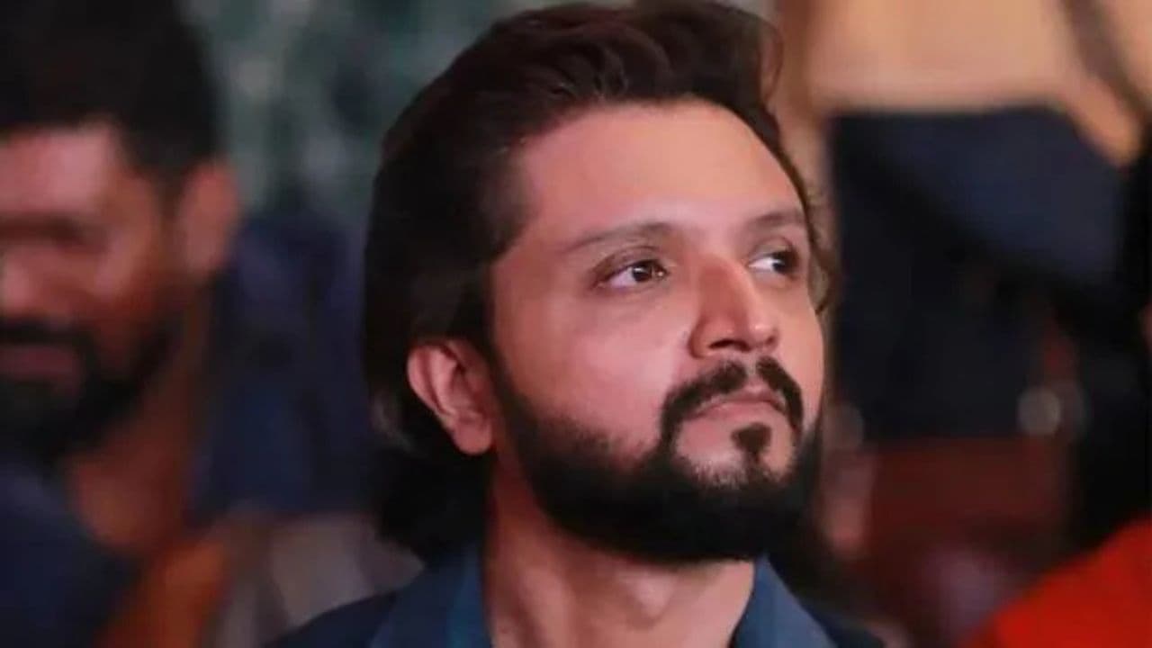 Rajesh Current 'കണ്ണ് തുറന്നു, ഫോക്കസ് കുറച്ചുകൂടി ശരിയാകാനുണ്ട്'; രാജേഷ് കേശവിനെ ...