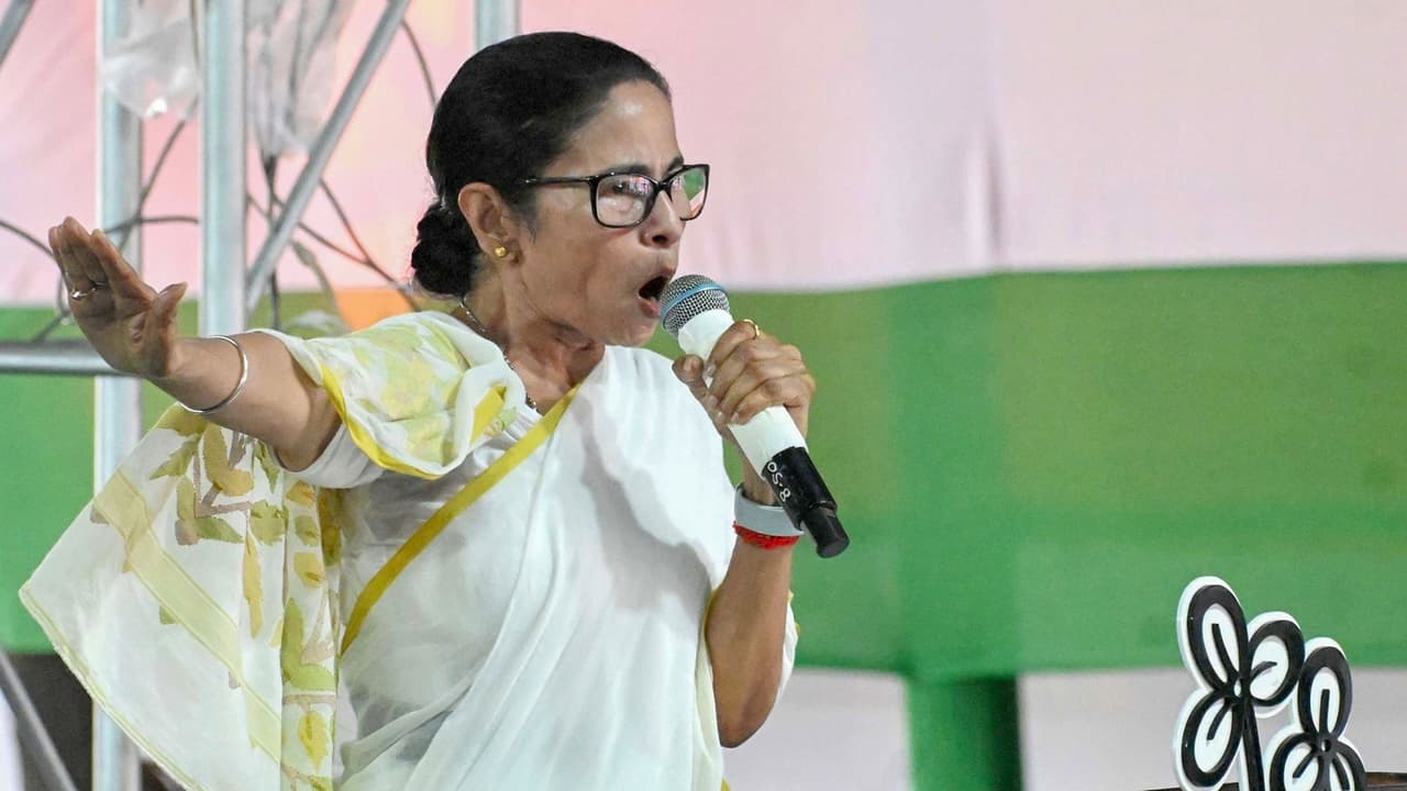 'Safe Haven for Rapists': BJP Slams Mamata Govt After Durgapur Medical Student's Gang-Rape Shocks Bengal